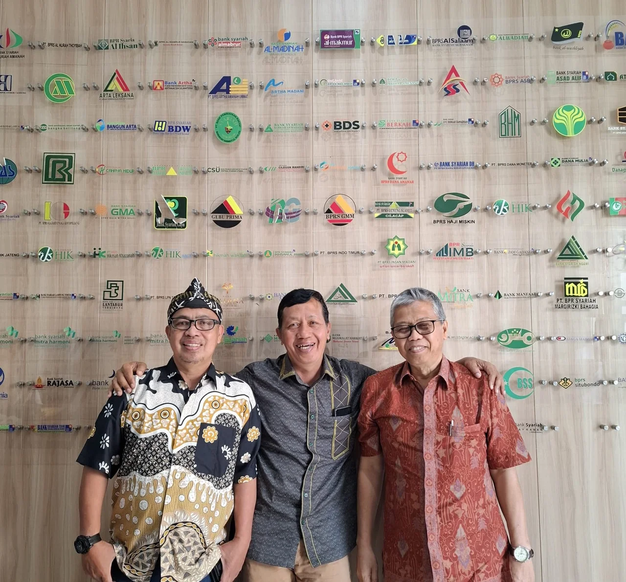 Foto: Pengurus Yayasan Sinergi BPR Syariah Indonesia.